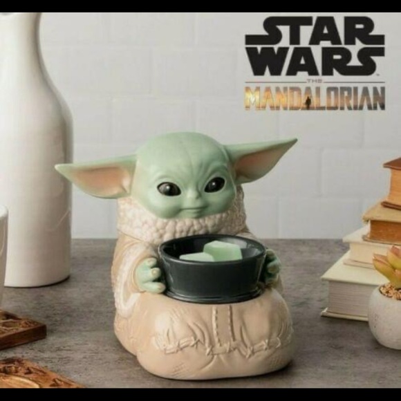 The Child - Scentsy Warmer from the Mandalorian Baby Yoda - Picture 5 of 5